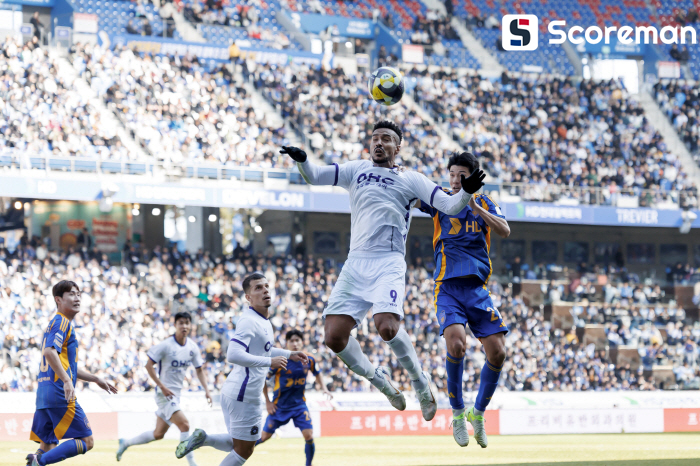 FC안양, 울산 잡고 역사적인 K리그1 첫승…