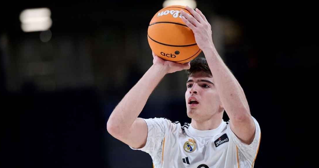 ESPN's First 2025 Mock Draft: Wizards Select Flagg as No. 1 Pick, Lakers Hold No Draft Picks