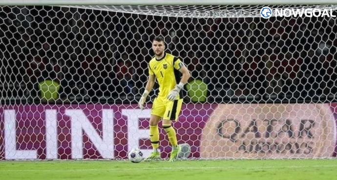 Ajax Amsterdam’s Strategic Move: Why Maarten Paes Is Their Top Goalkeeping Choice