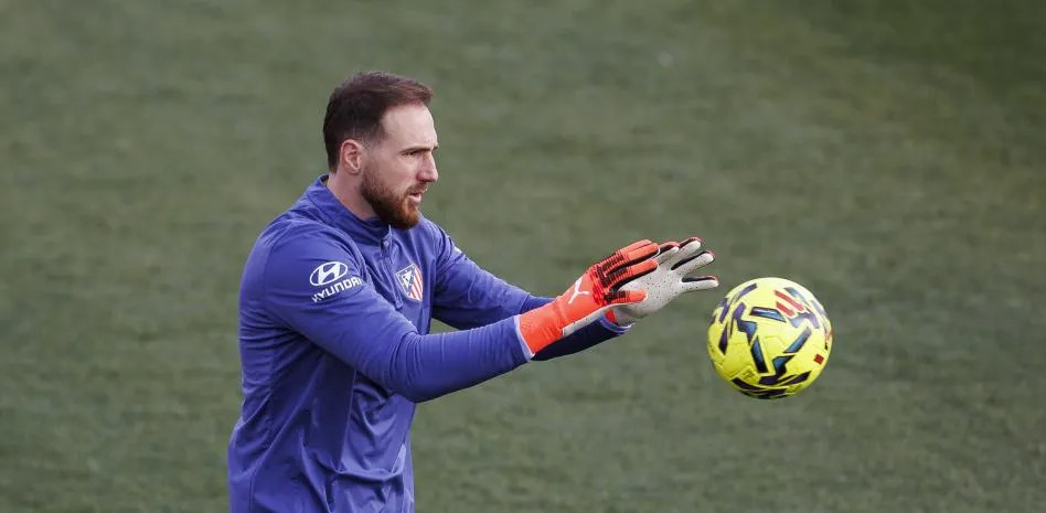 Thủ môn Atletico Madrid: Đội hình của chúng tôi khá mỏng, sự mệt mỏi đã bắt đầu lộ rõ