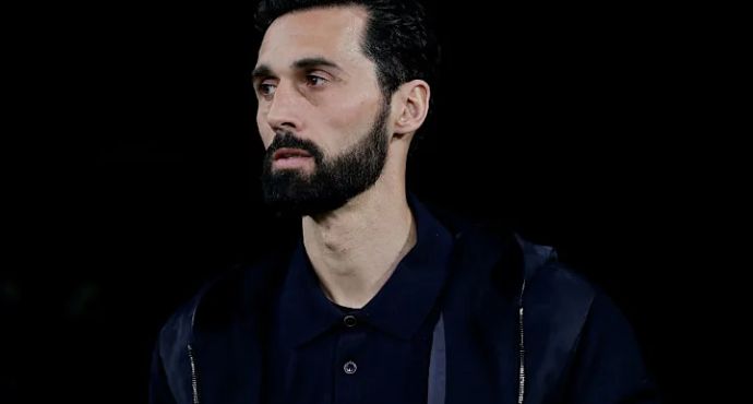 Arbeloa Insists La Liga Race Remains Alive as Real Madrid Trail Barcelona by Four Points