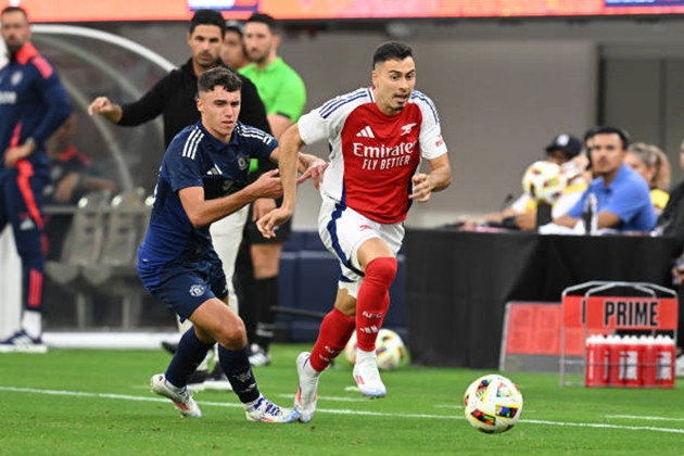 ​Arsenal vượt qua Man Utd với màn trình diễn ấn tượng của Martinelli