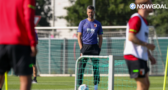 Official: Augsburg Sacks Coach Sandro Wagner, Sky Germany Reports 3 Million Euro Severance Fee