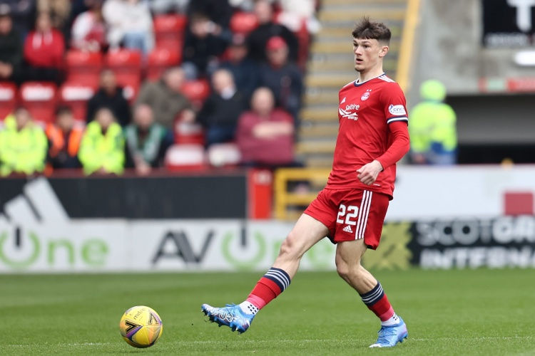 Nếu giữ được phong độ, Calvin Ramsey dự kiến ​​sẽ được Liverpool cho mượn trong kỳ chuyển nhượng mùa đông để phát triển