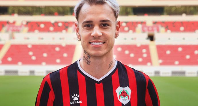 Al Rayyan Secures Star Forward Roger Guedes with Contract Extension Until 2027