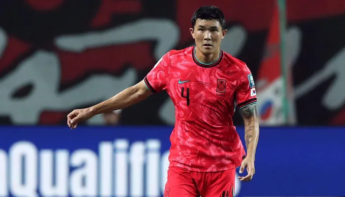 Các tuyển thủ Hàn Quốc đối đầu với người hâm mộ sau khởi đầu tệ ở vòng loại World Cup 2026