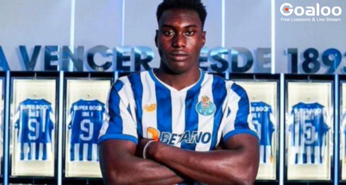 Newcastle Eye €80M Porto Striker Samu Aghehowa as Transfer Talks Heat Up