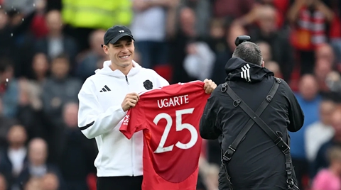 แมนยู เซ็งหนักอาจต้องเลื่อนส่ง อูการ์เต้ ประเดิมสนามนัดแรก