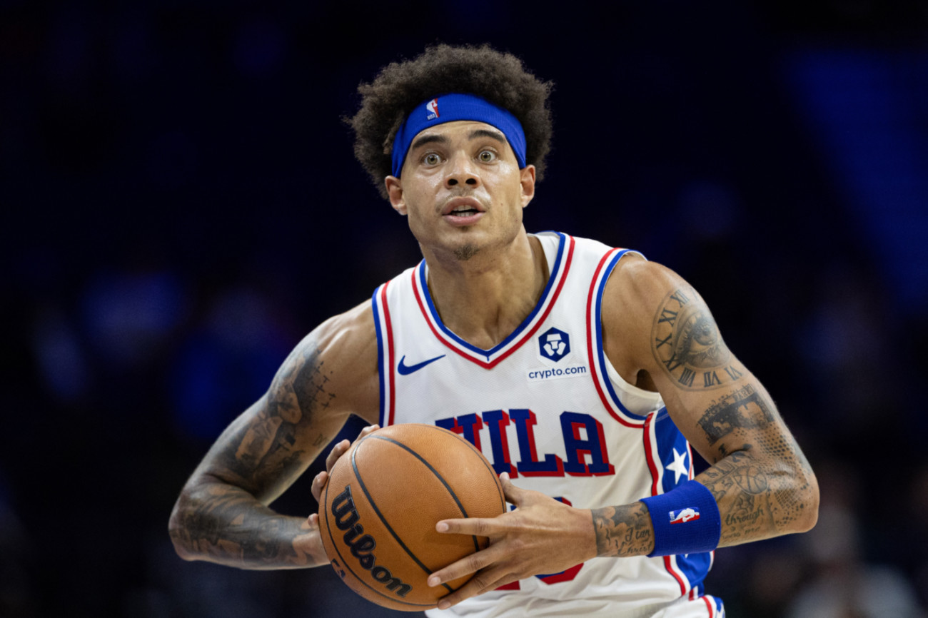 Philadelphia 76ers từ bỏ hậu vệ Lester Quinones?
