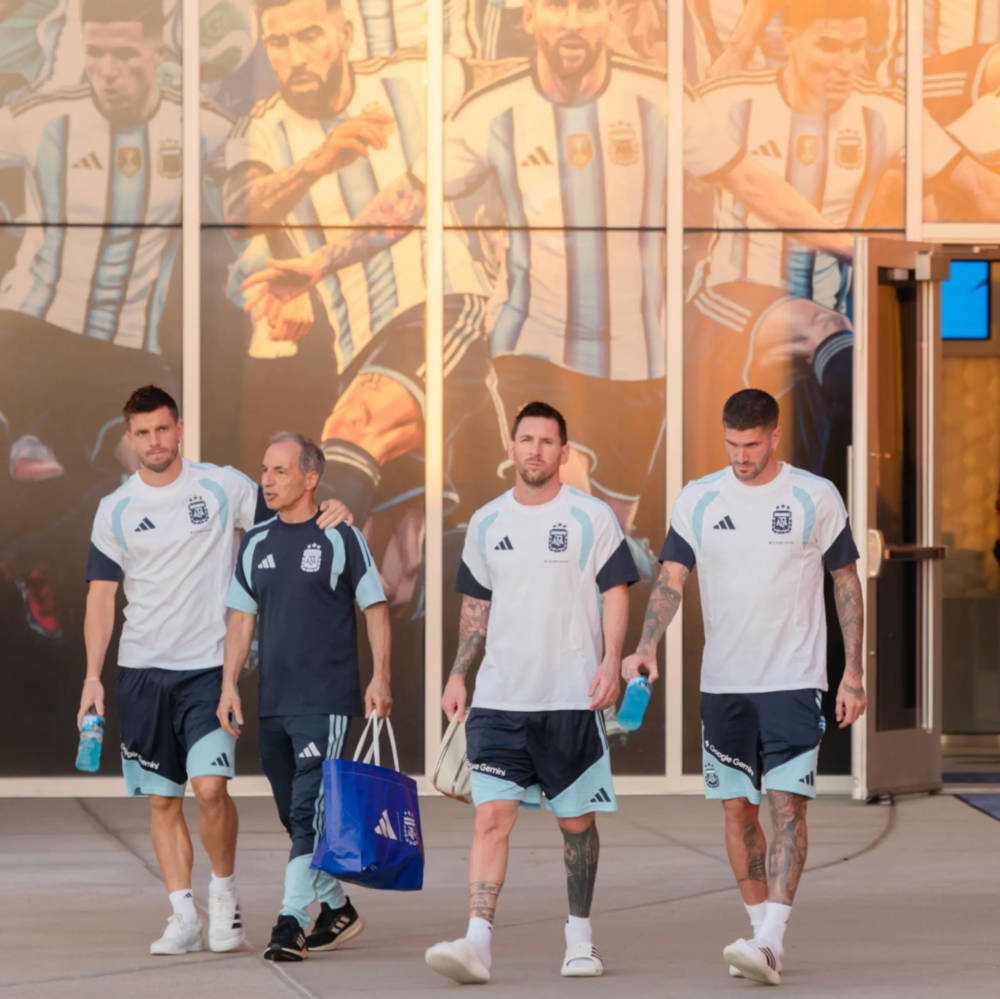 Messi đăng ảnh tập luyện trên Instagram: Buổi tập cuối cùng tại Kansas City, biết ơn tất cả
