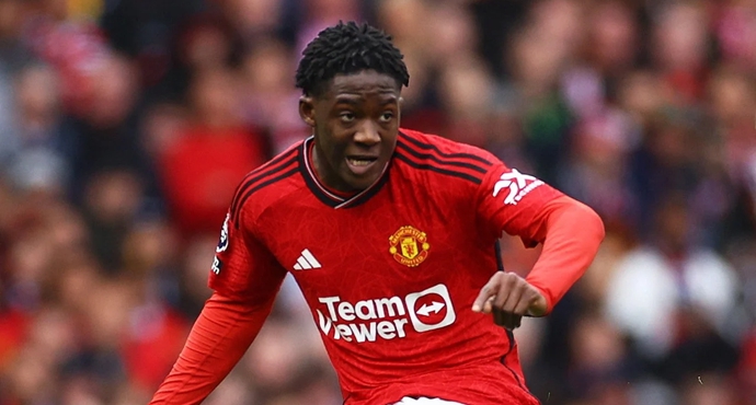 ได้แค่ฝัน “ไมนู” แข้งแมนยูฯ เผยชื่อกองกลาง ที่อยากเล่นด้วยมากที่สุด