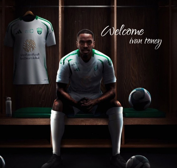 CHÍNH THỨC! Ivan Toney cập bến Al-Ahli
