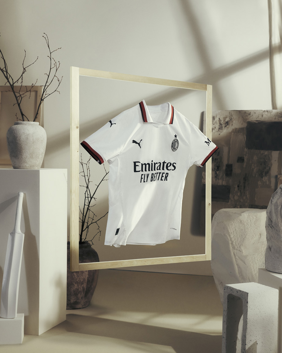 ​Áo đấu sân khách AC Milan cho mùa giải 2024-25