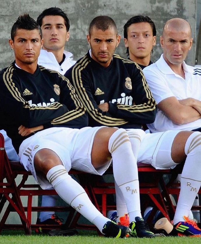 Happy birthday to Benzema! ​​​