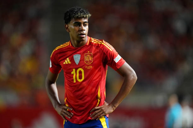 ​Lamine Yamal trấn an người hâm mộ về chấn thương