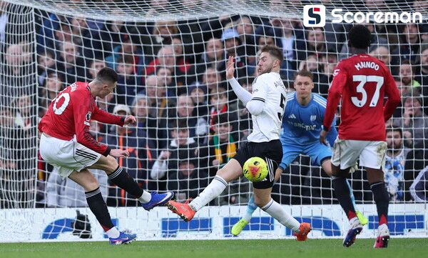 맨유, 캐릭 부임 후 3연승… 풀럼 3-2 제압