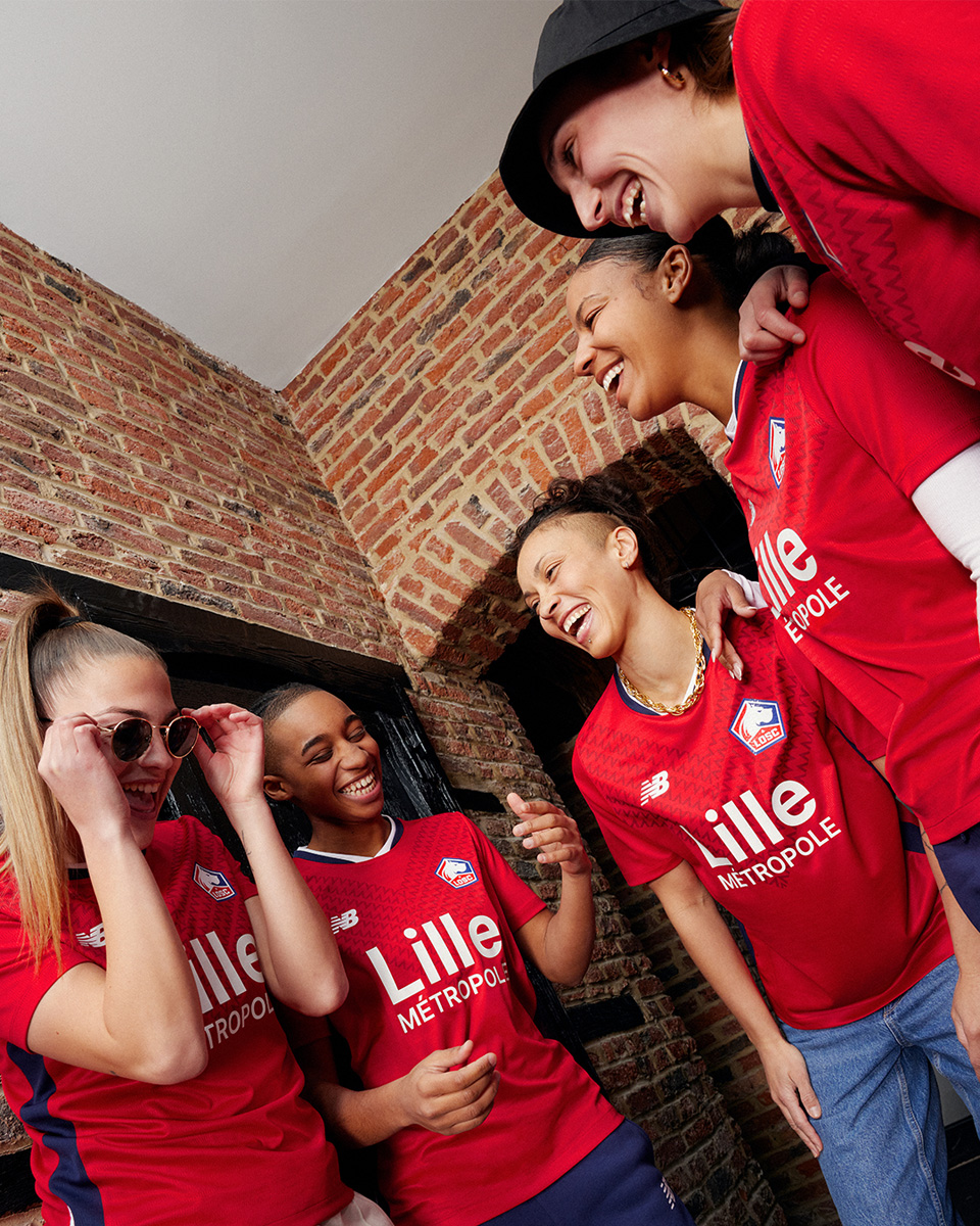 ​Áo sân nhà của Lille cho mùa giải 2024-25