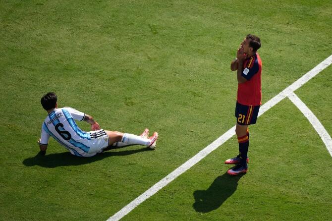 Spain Beat Ten-Man Argentina 1-0 in Extra Time to Reclaim World Cup After 16 Years