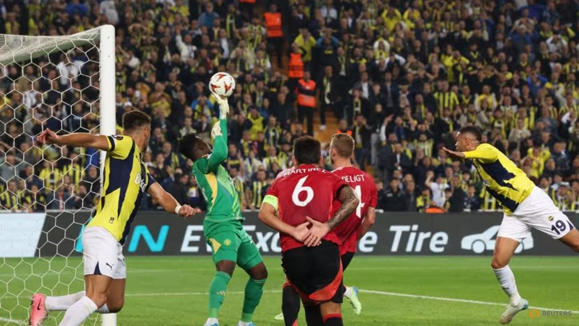Mourinho's Frustration: Fenerbahce Boss Reacts to Red Card in Europa League Clash