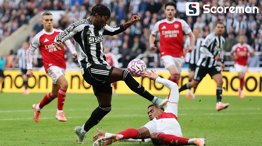 아스널, 뉴캐슬 원정서 2-1 역전승... '메리노-마갈량이스 극장골'