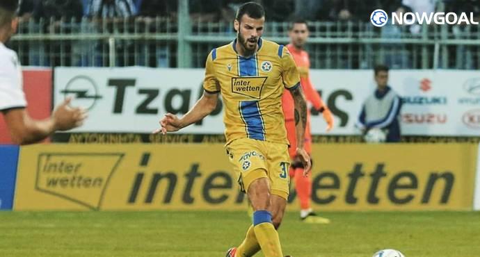 Persib Officially Welcomes Argentine Defender Patricio Matricardi with Unique Announcement