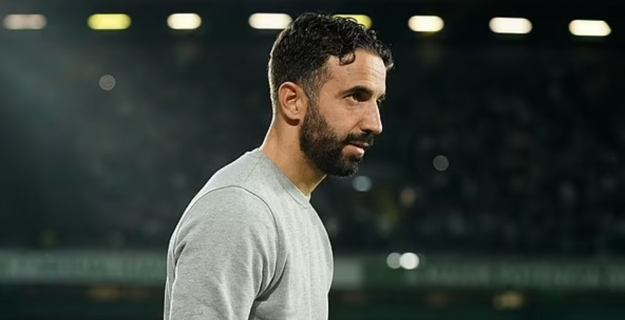 Manchester United legend Gary Neville shared his thoughts on United’s new head coach