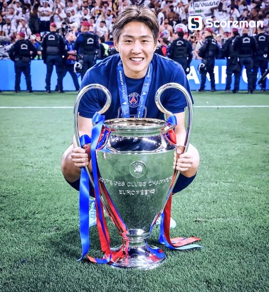 PSG, 아스널 꺾고 유럽 챔스 2연패…이강인, 12번째 트로피