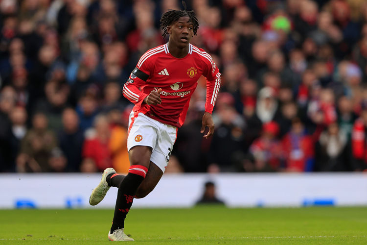 Napoli đã bắt đầu tiếp cận đại diện của Mainoo, Manchester United sẵn sàng cho mượn