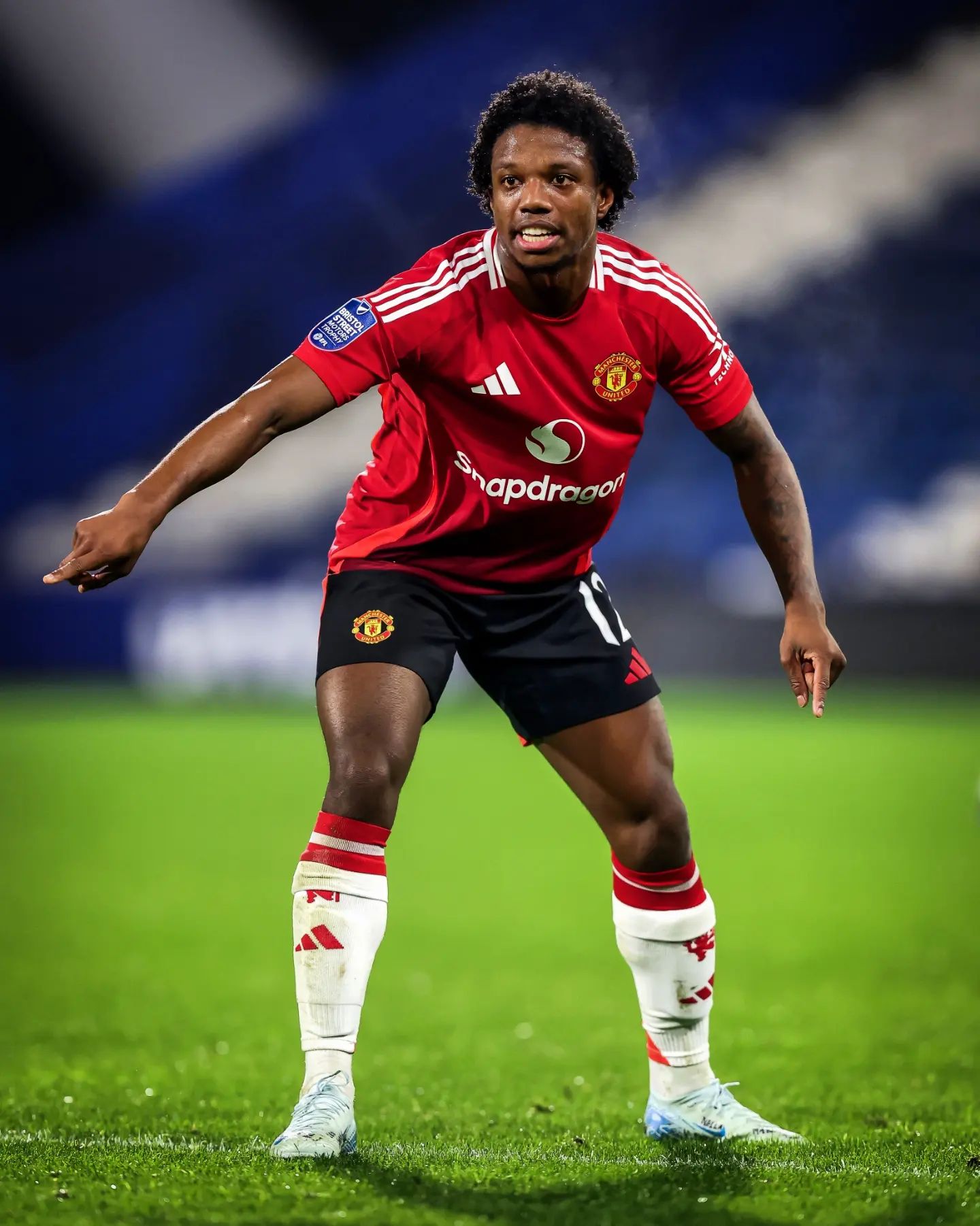 Manchester United's Malacia Makes Long-Awaited Return in U21 Match After Complex Knee Recovery
