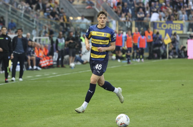 Inter Milan sẽ ký hợp đồng với hậu vệ 18 tuổi Leoni của Parma sau khi giải phóng không gian