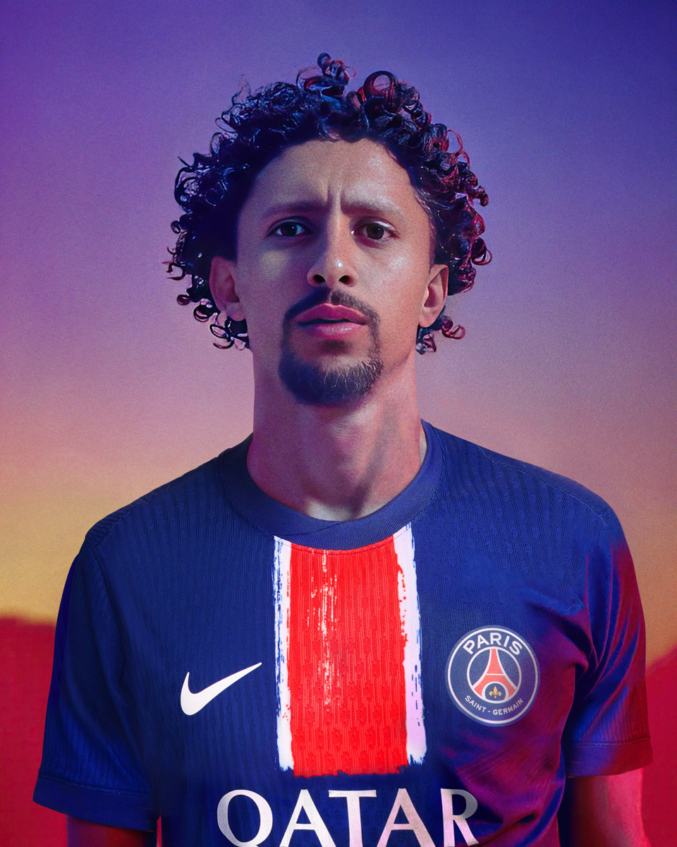 Áo đấu sân nhà của Paris Saint Germain 2024-25