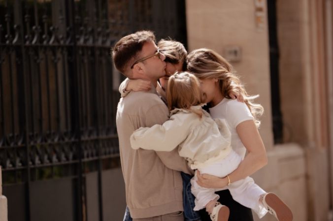 Gia đình Götze đăng ảnh, vợ của Götze vẫn quyến rũ như năm nào