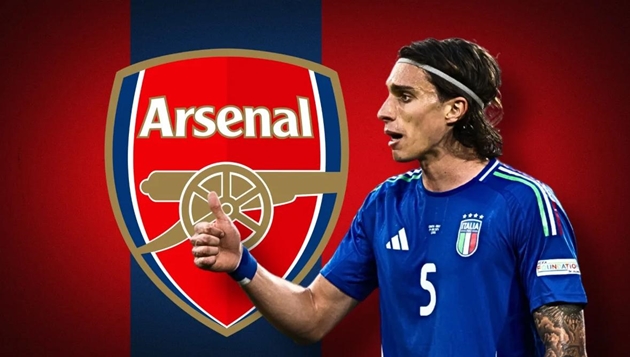 Arsenal sắp hoàn tát vụ chuyển nhượng của Riccardo Calafiori