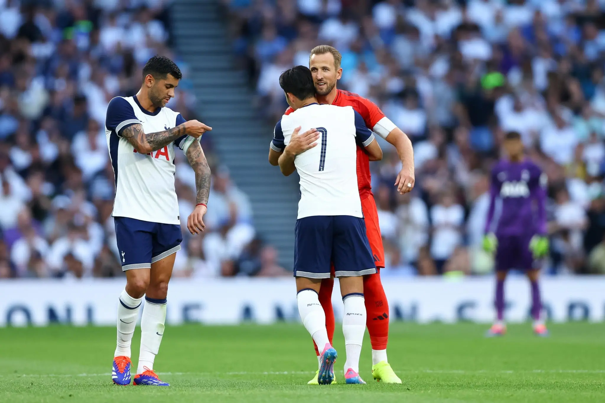 Son Heung-min: Thật vinh dự khi được làm đồng đội với Kane, hy vọng anh ấy sẽ giành được nhiều danh hiệu hơn ở mùa giải mới