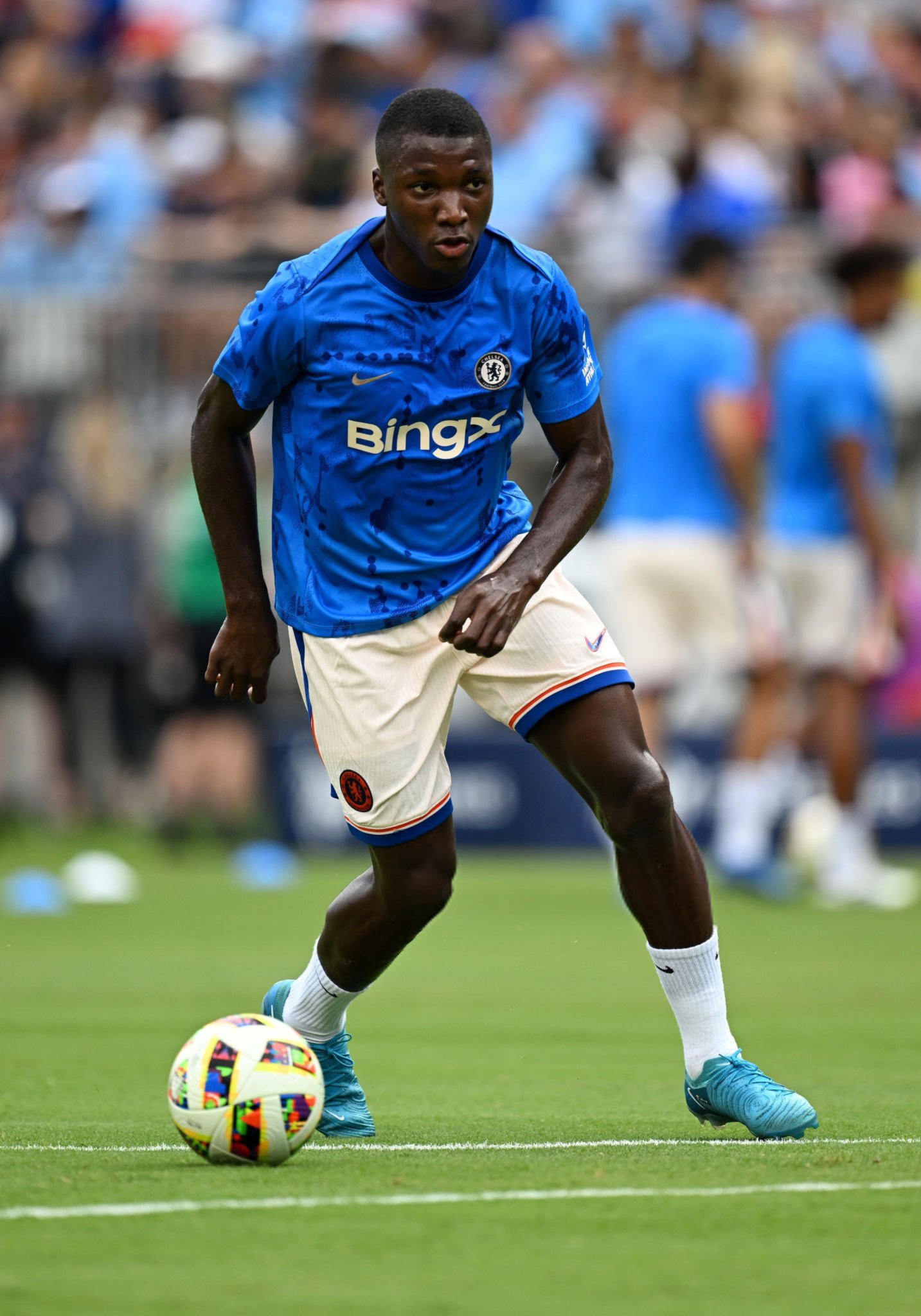 Moises Caicedo Opens Up About Confidence Struggles at Chelsea