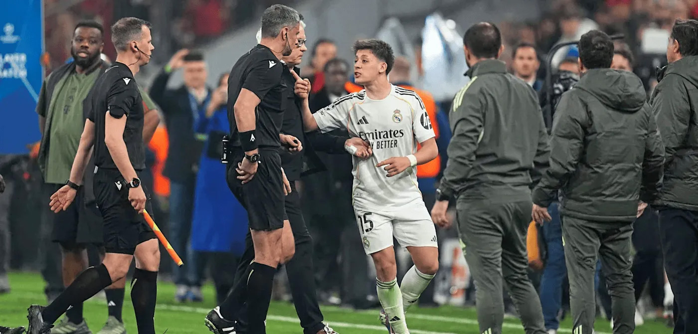 Die Welt: Hành vi thiếu công bằng, gây áp lực lên trọng tài và thuyết âm mưu đã ăn sâu vào “DNA” của Real Madrid