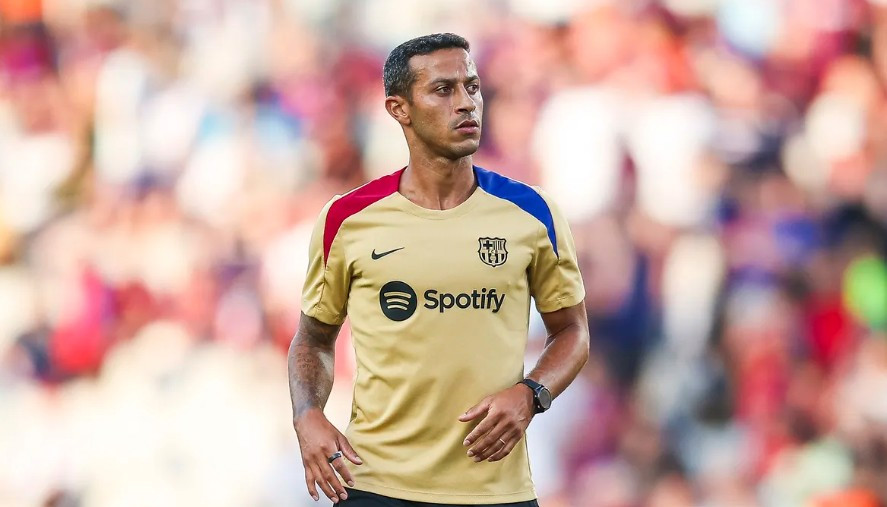 ​Thiago Alcantara Chỉ Ra Ứng Viên Số 1 Cho Ngôi Vô Địch Champions League: Bất Ngờ Barcelona!