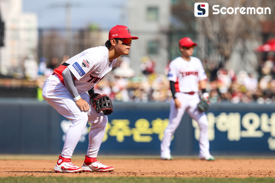 KIA,  NC 다이노스에 4-5로 패배...개막전 승리의 기세를 이어가지 못했다.