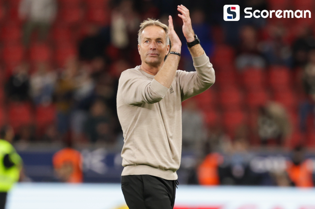 히울만 감독 데뷔전 승리...레버쿠젠, 프랑크푸르트 3-1 완파