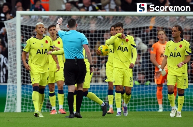 토트넘,  뉴캐슬과 16강전서 0-2 완패…무관 가능성 UP!