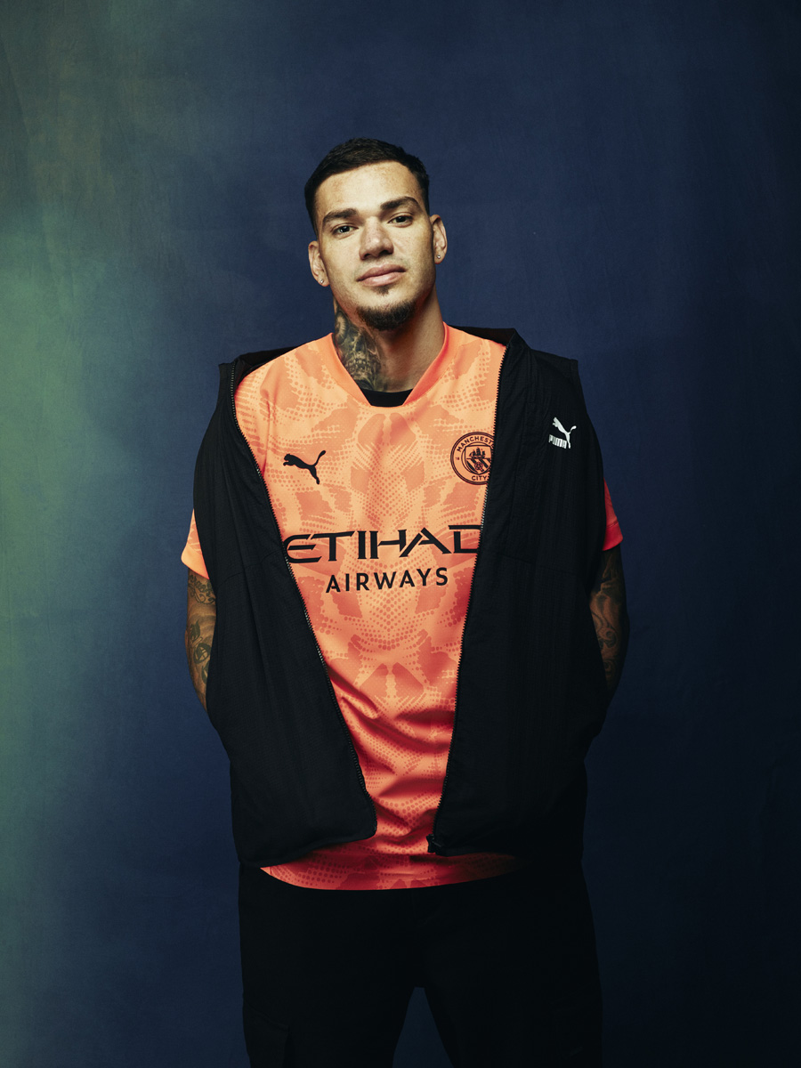 Áo đấu sân khách Manchester City cho mùa giải 2024-25