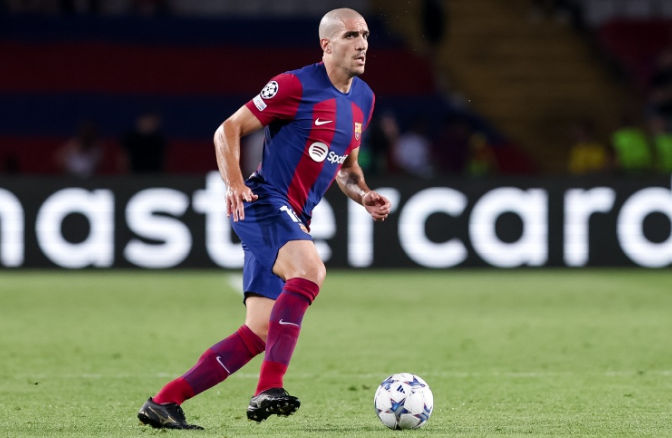 Mundo Deportivo: Romeu còn một năm trong hợp đồng, Barcelona đang cân nhắc chấm dứt hợp đồng với anh ấy