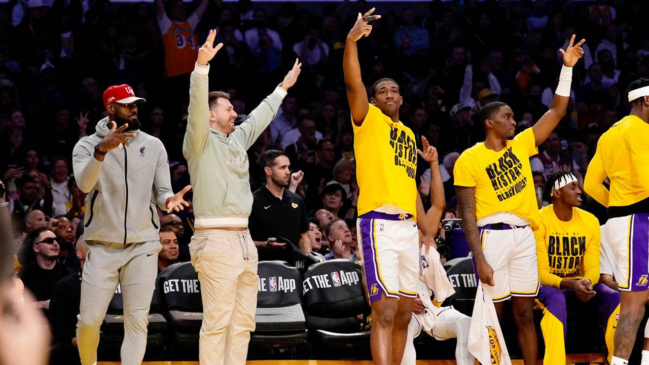 Lakers 124-117 Pacers, giành chiến thắng thứ 5 liên tiếp