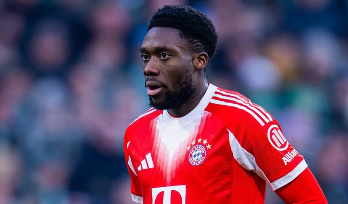 Bayern Official: Davies Suffers Muscle Fiber Tear in Right Thigh, Sidelined Indefinitely