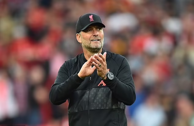 HLV Klopp quyết định nghỉ hưu sớm