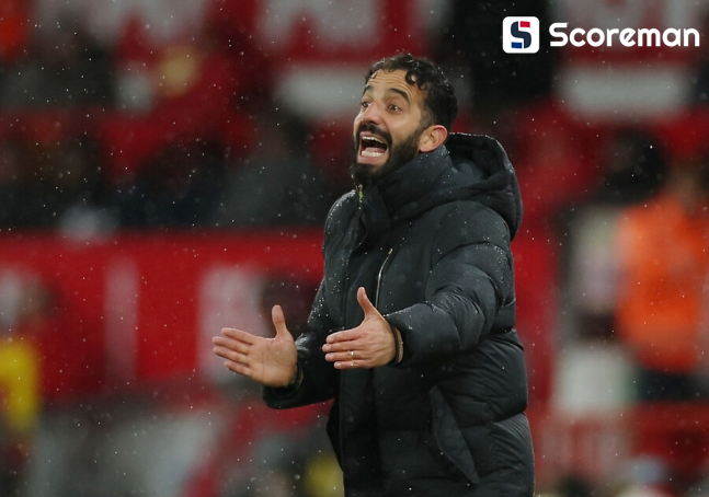 '벌써?' 아모림에게 반항한 선수 나왔다…'로테이션 불만' 선수단은 아모림 지지