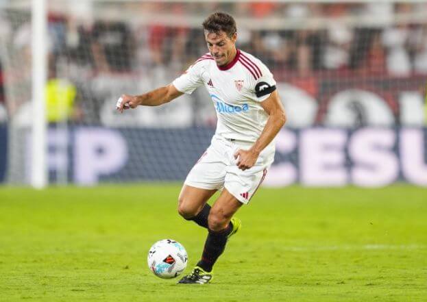 Azpilicueta có thể tự động gia hạn với Sevilla nếu đạt đủ số trận ra sân