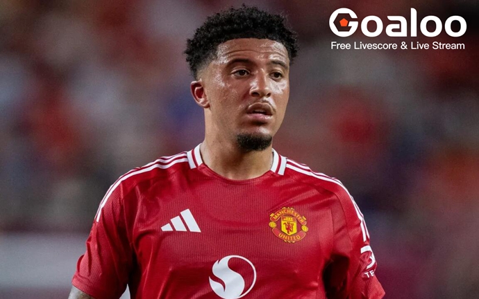 Manchester United may be forced to start season with Jadon Sancho as striker