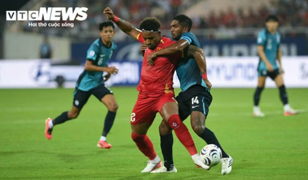 Việt Nam tung 22 cú sút nhưng không thể thắng Singapore