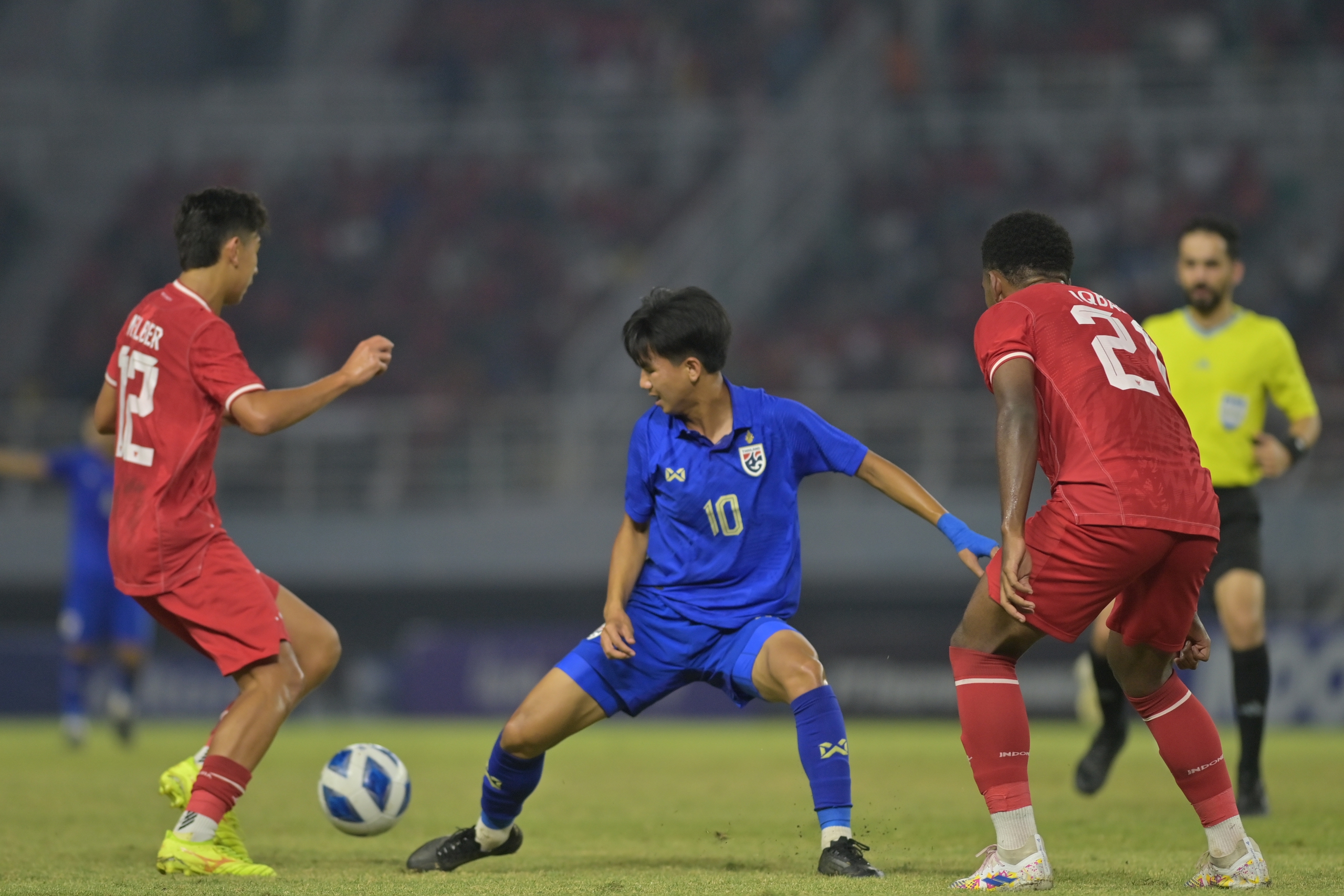 HLV Indonesia tuyên bố sẽ dự World Cup sau chức vô địch nghẹt thở, HLV Thái Lan tiếc ngẩn ngơ vì bại trận